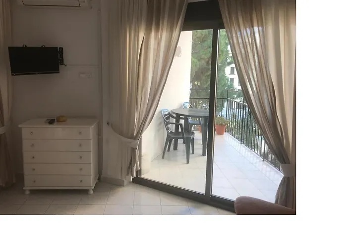 Estudio Con Vistas Al Mar En A 100 Metros De La Playa *