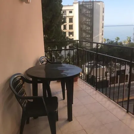 아파트 Estudio Con Vistas Al Mar En A 100 Metros De La Playa 마르베야