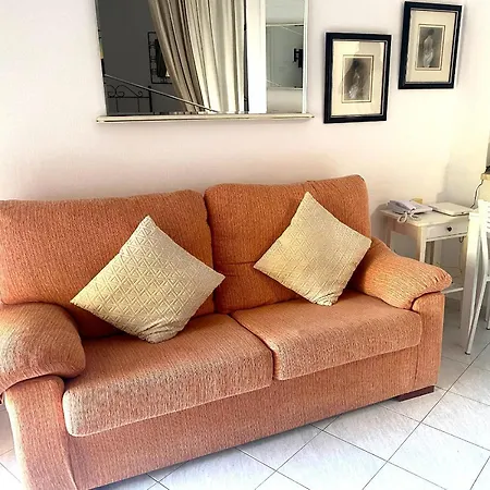Estudio Con Vistas Al Mar En A 100 Metros De La Playa * Μαρμπέλλα